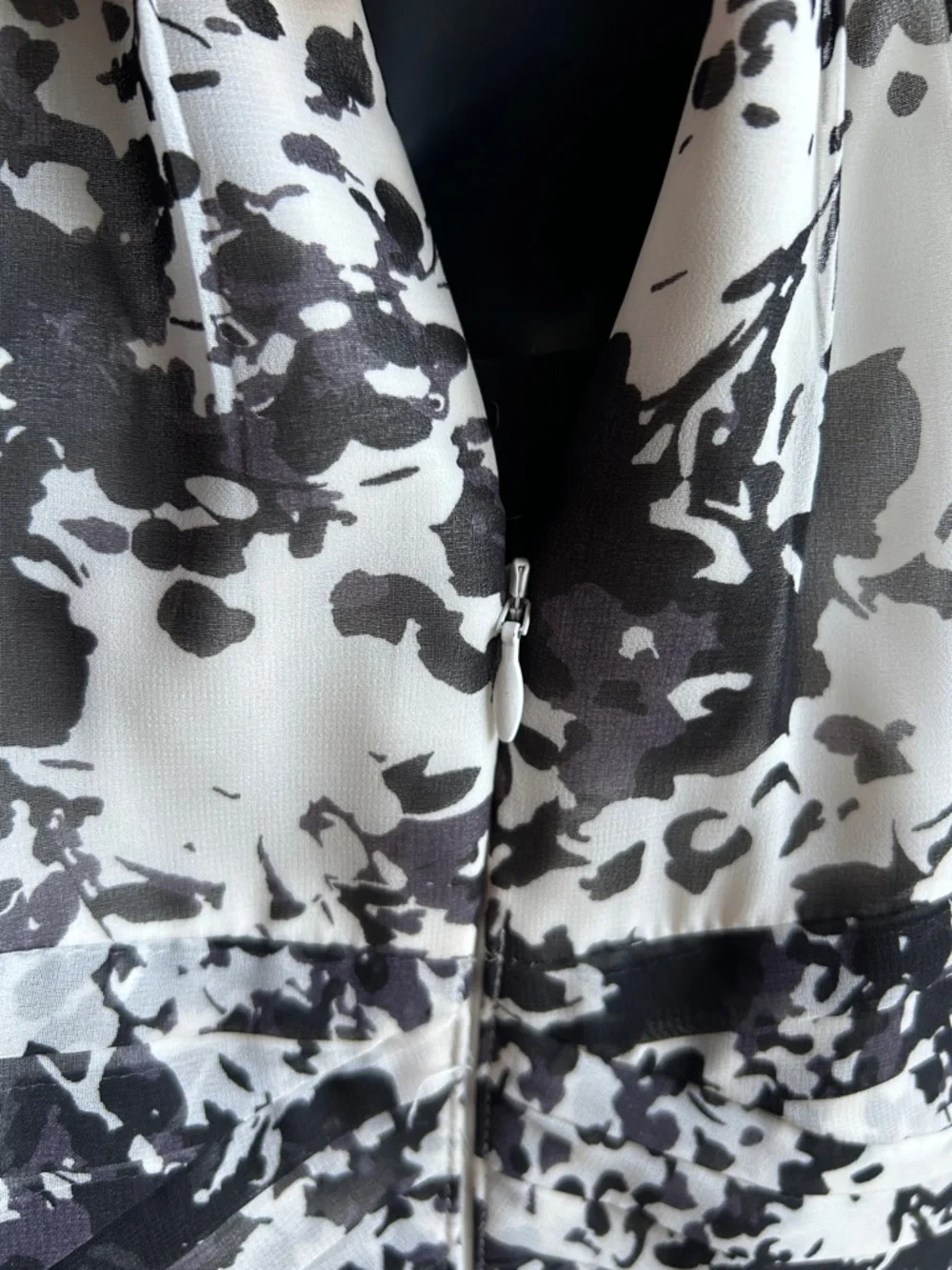 White House Black Market Chifon Halter Floral-Print Midi Dress - Picture 5 of 15